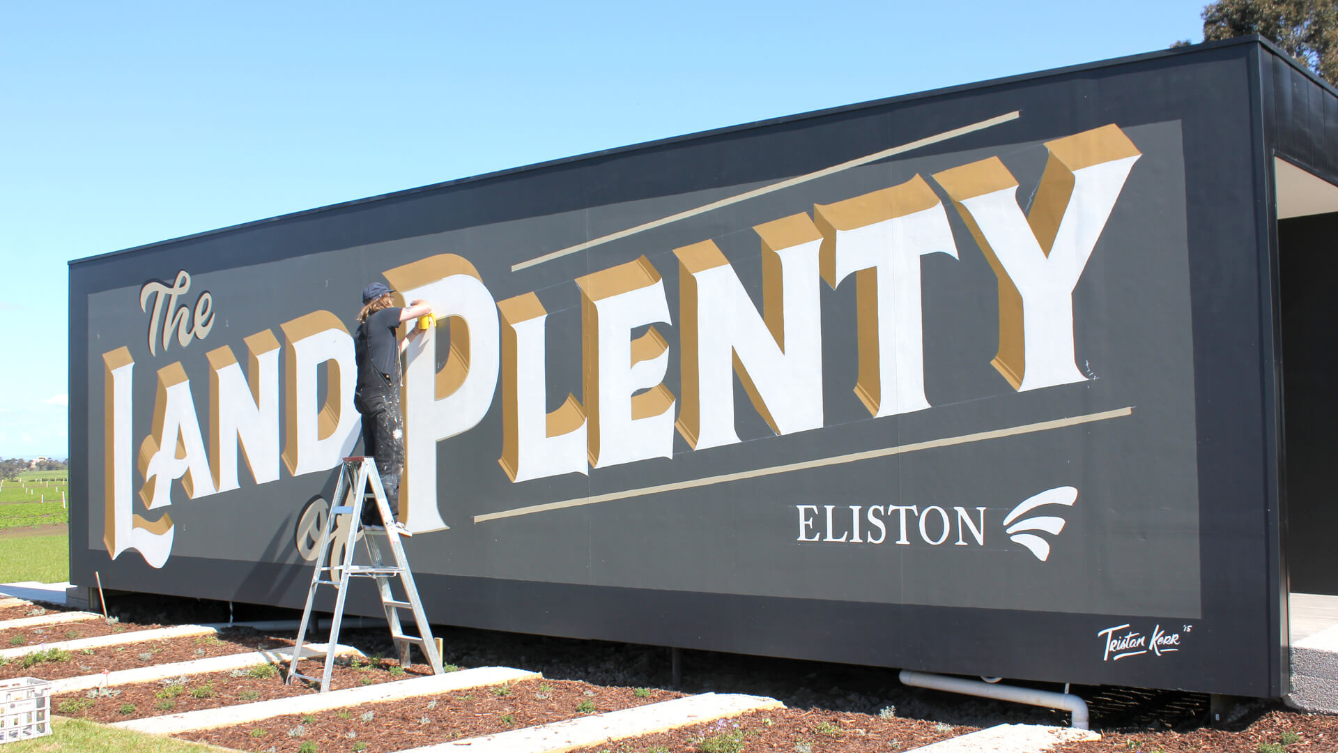 Eliston-Signage